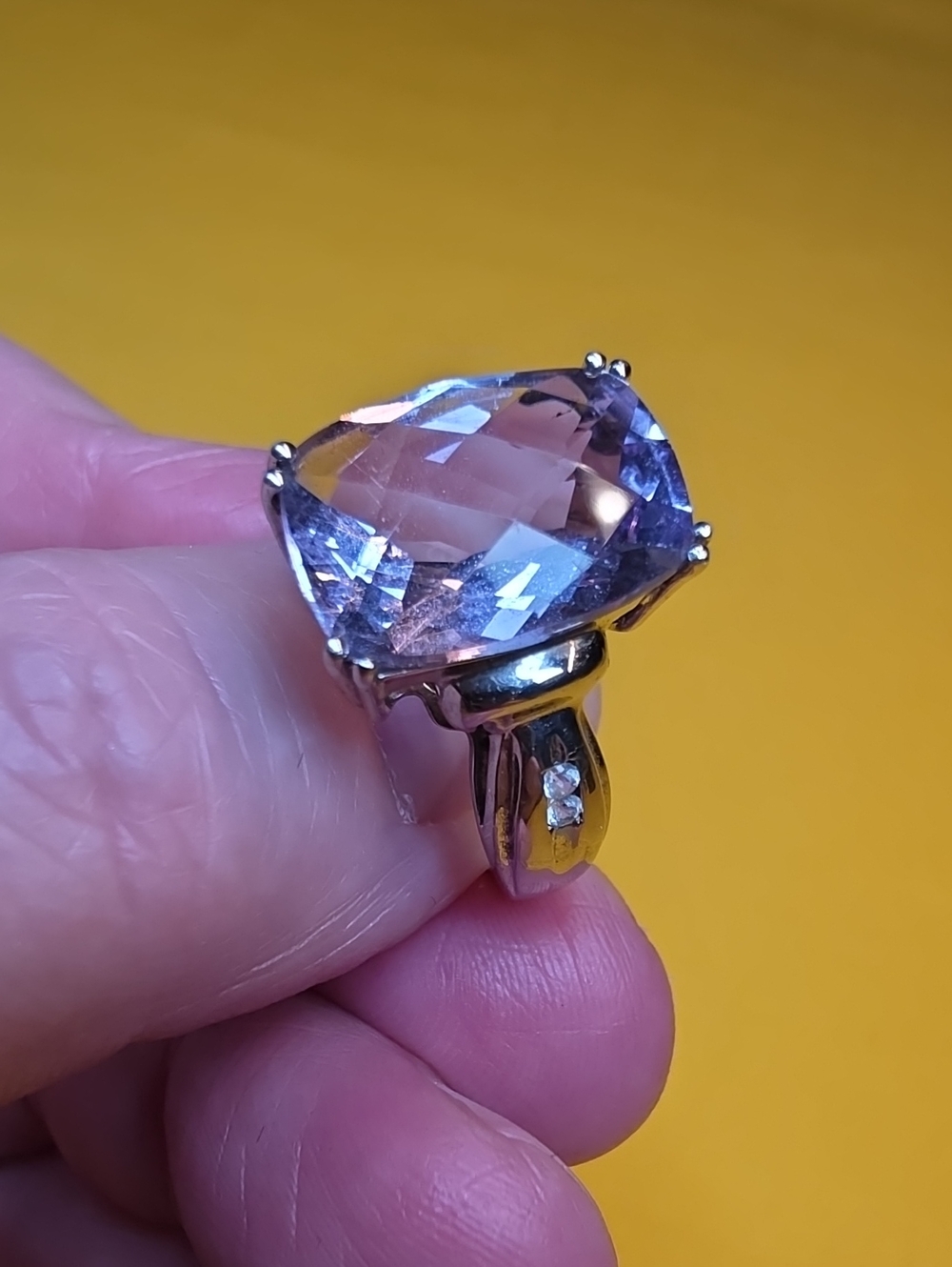Rose de France Amethyst White Topaz ▪︎ Sterling Silver ▪︎ Ring Size 7 ▪︎ LOVELY!